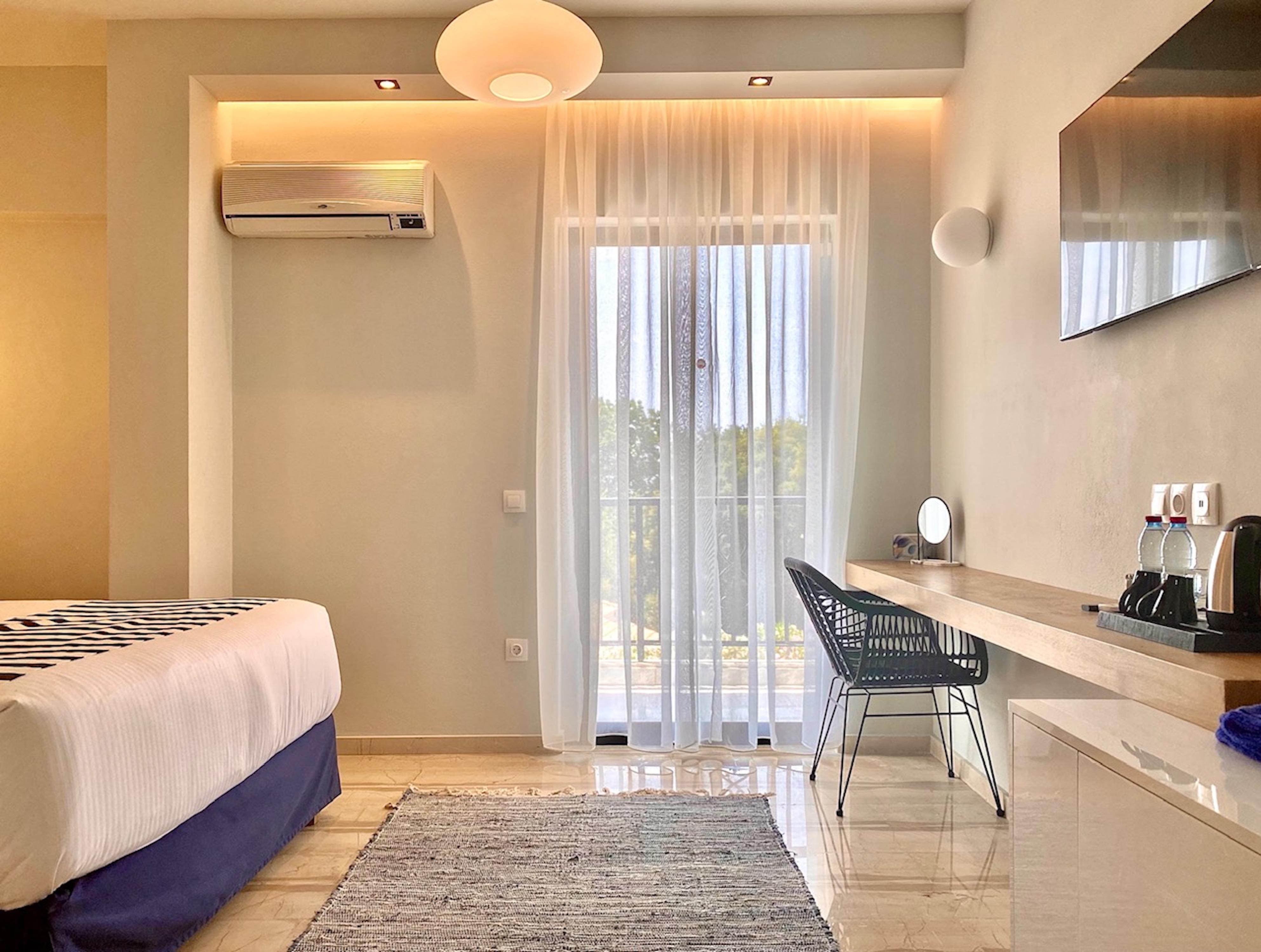 Bruskos Hotel Agios Georgios  ภายนอก รูปภาพ