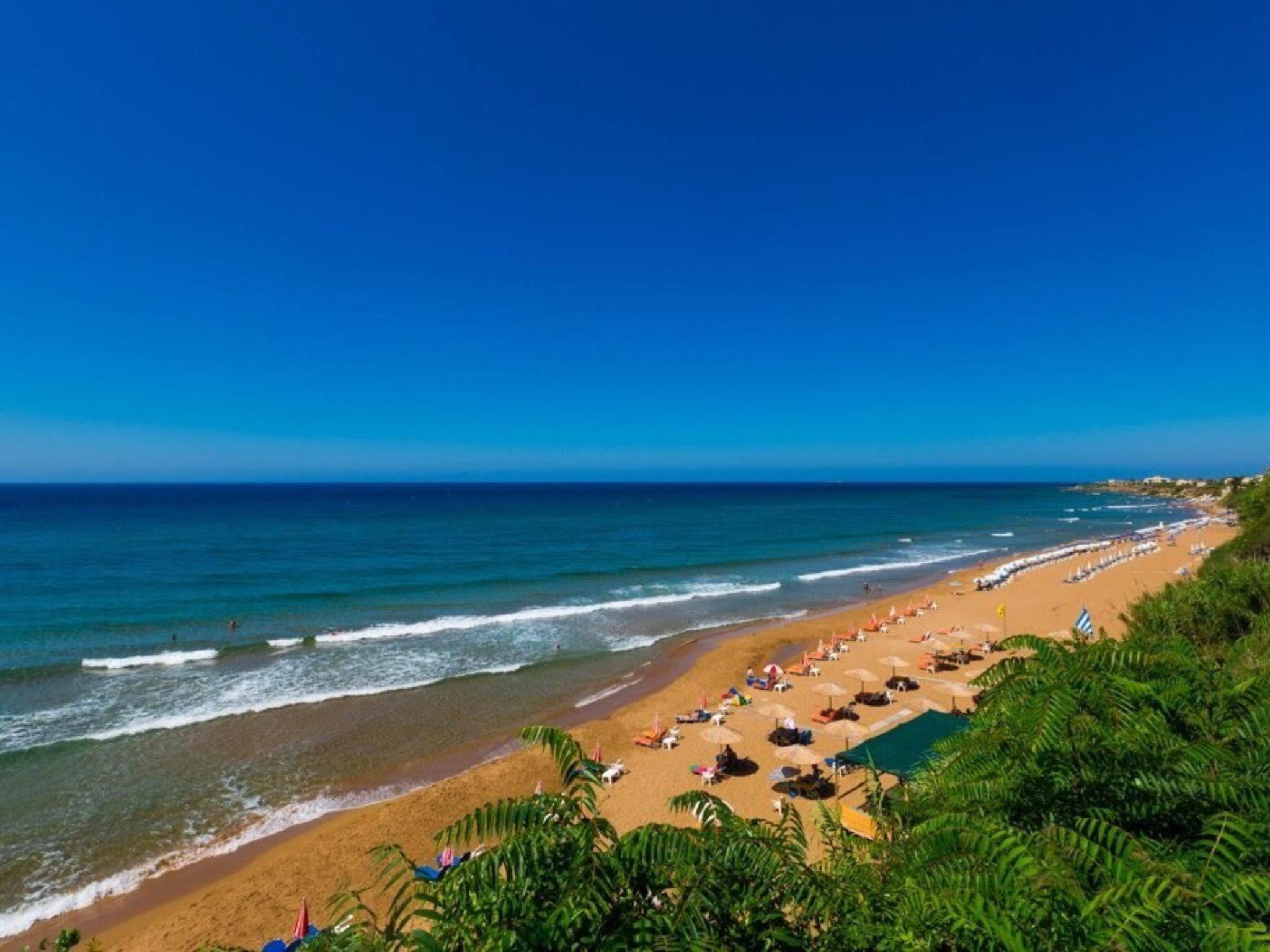 Bruskos Hotel Agios Georgios  ภายนอก รูปภาพ