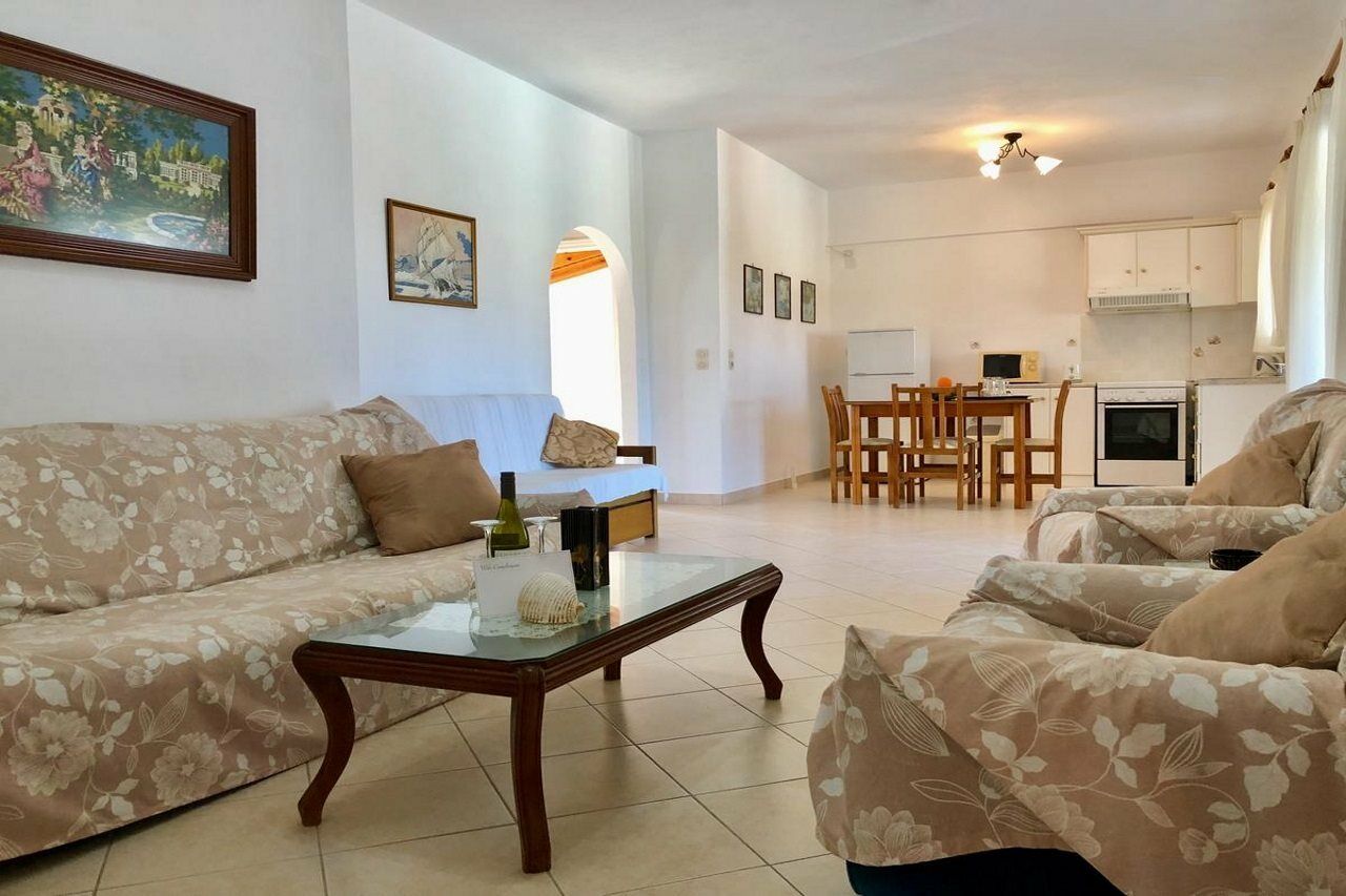 Bruskos Hotel Agios Georgios  ภายนอก รูปภาพ